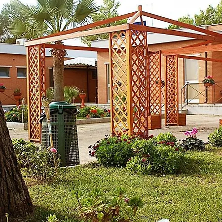 فندق L'approdo ليزينا
